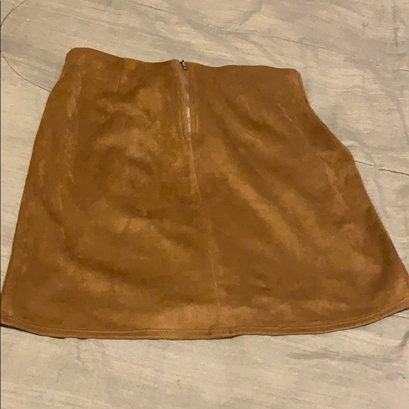 Skirt - Picture 4 of 4